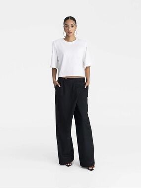 KBB by KAHLANA Women's Mid-Rise Straight Leg 'The Classic Trouser' - Black sz2